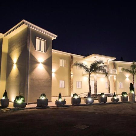 Hotel Holiday Foggia Exterior photo